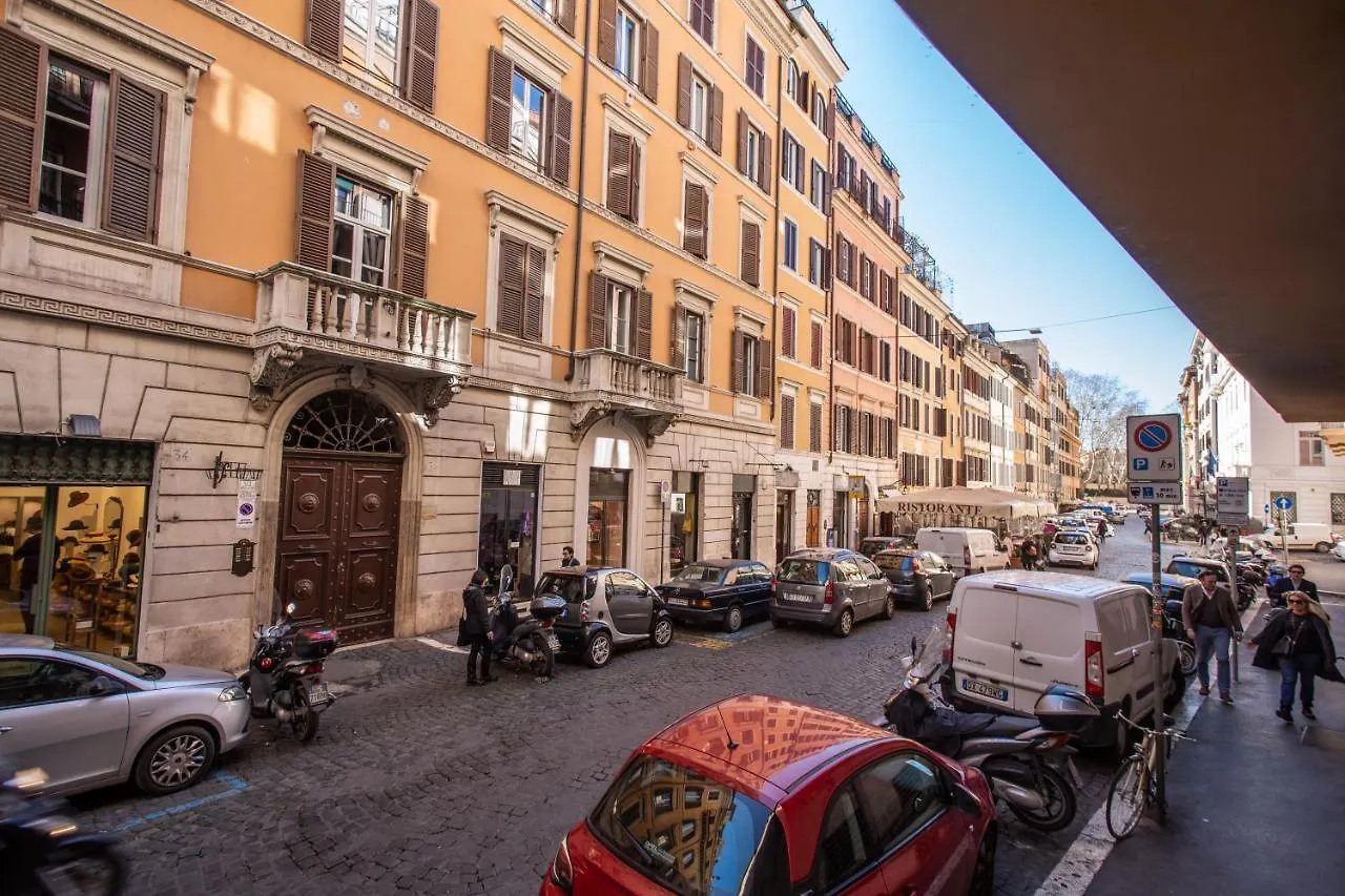 Popolo Accommodation - Lovely Central Apartment Rome 0*,  Italy