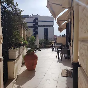 Domus Aurea And Apartment
